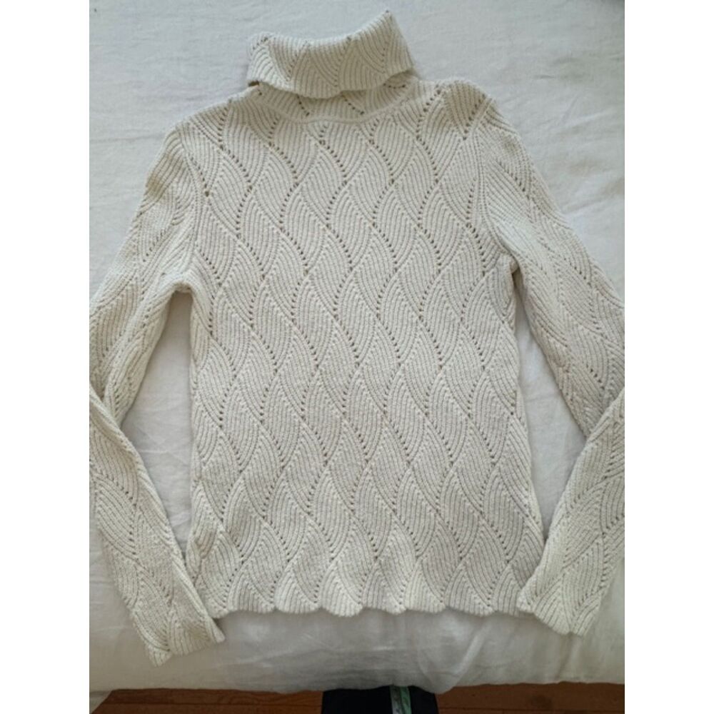 Sundance scallop edge turtleneck sweater, off-white, size Large.